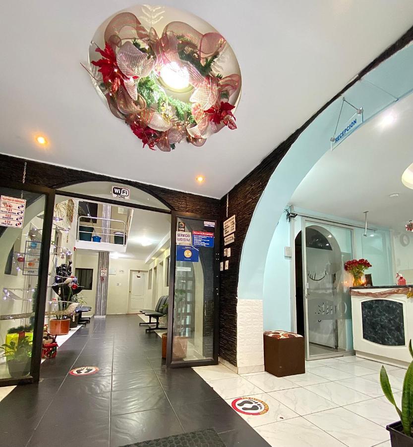 Hostal Brilliant Quito Esterno foto